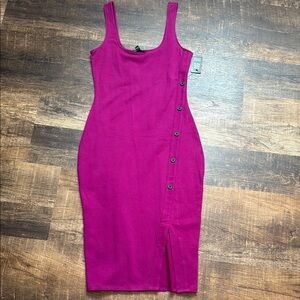 Elegant Magenta Button-Detail Dress